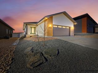 4044 Saddleback Ln, Cheyenne, WY 82001