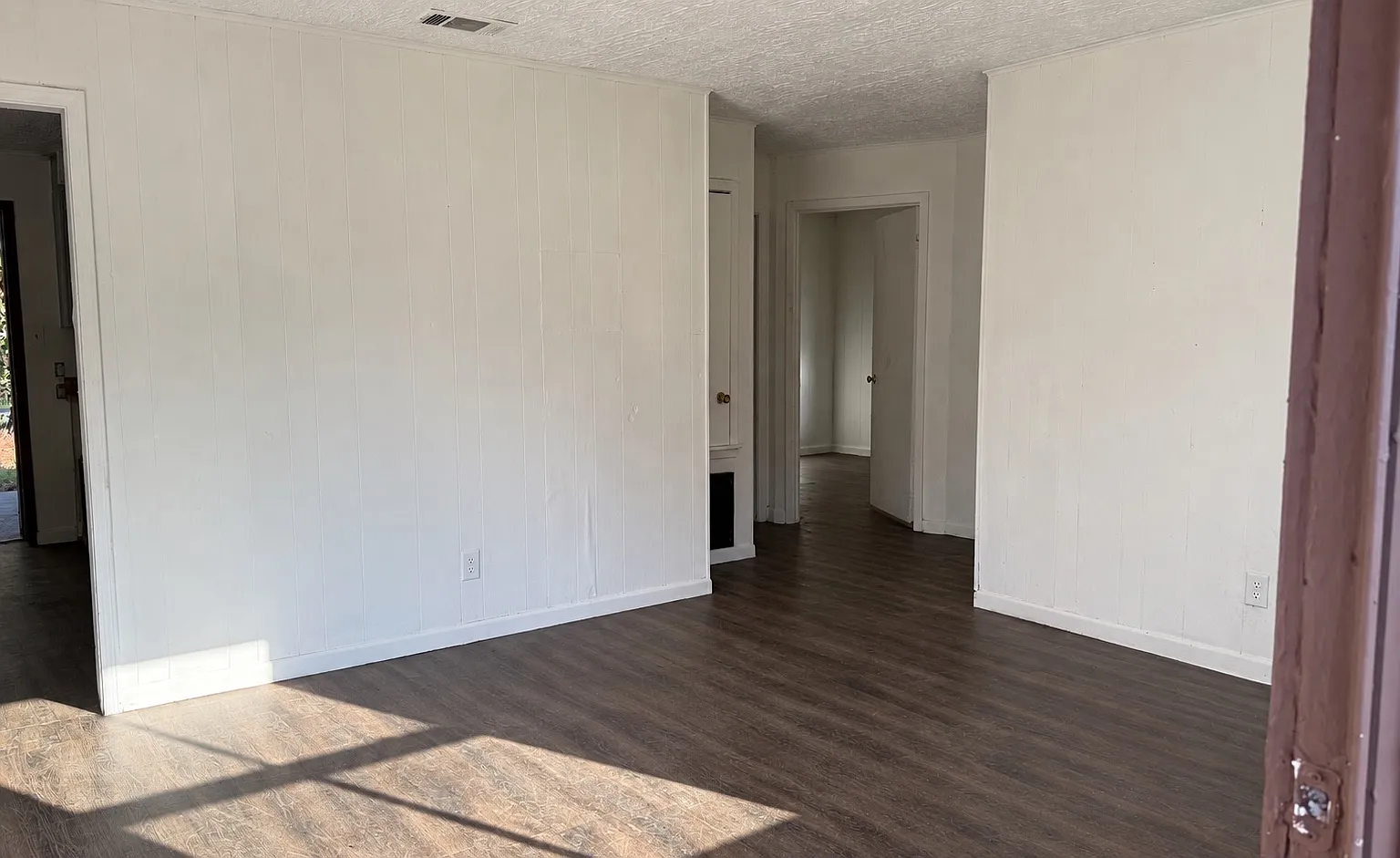 2 bed, 900 sqft, $900 — Photo 2