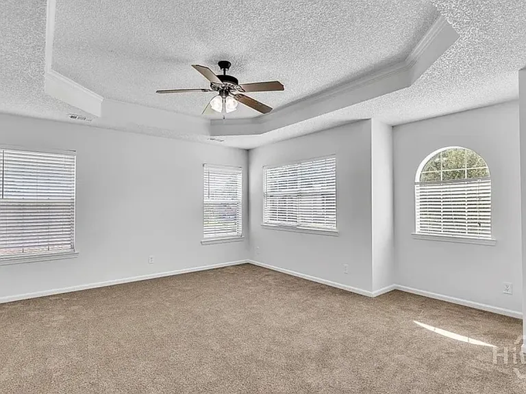 114 Raindance Rd — Photo 5