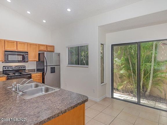 4th image of 380 Cypress Point Dr
