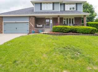 10490 Elmcrest Dr, Clive, IA 50325