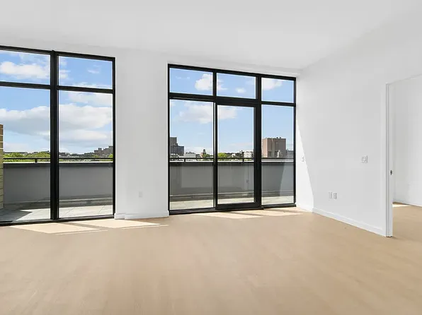 645 Park Pl, Brooklyn, NY
