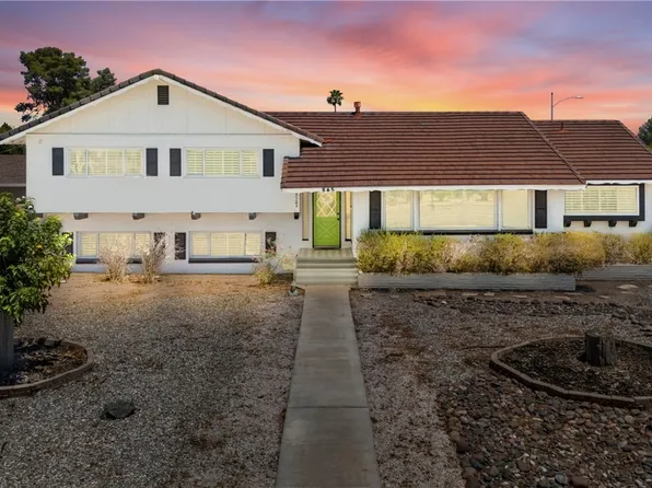 845 Kenny Way, Las Vegas, NV 89107