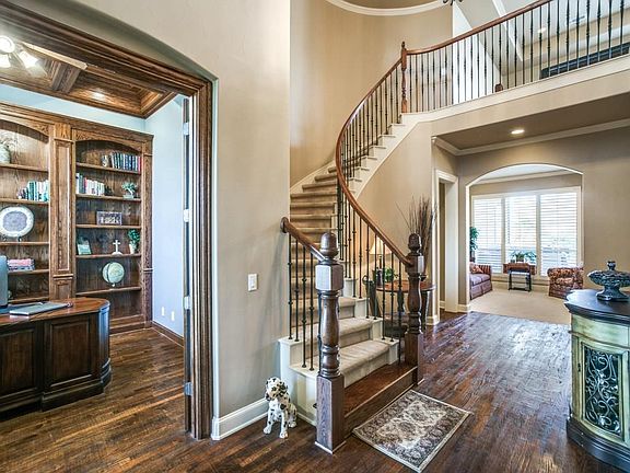 4th image of 1397 Briar Hollow Ln