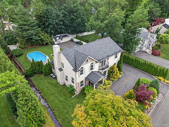 2nd image of 45 Brightwood Avenue