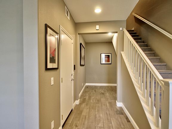 3rd image of 41019 Belleray Ave #1