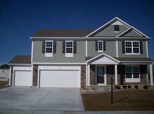 8824 Drake Dr, Saint John, IN 46373