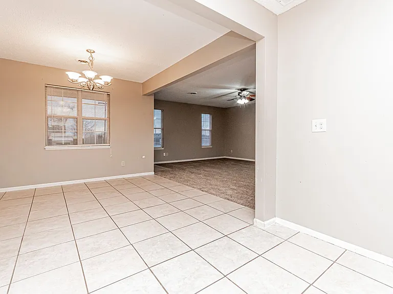 1528 Saint Marys Rd — Photo 10