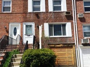 7032 175th St, Fresh Meadows, NY 11365