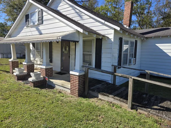 377 Sprinkle Ave, Orangeburg, SC 29115