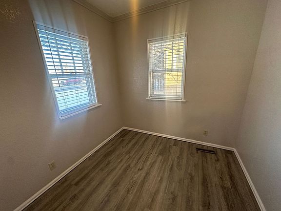 3rd image of 2605 Avenue B