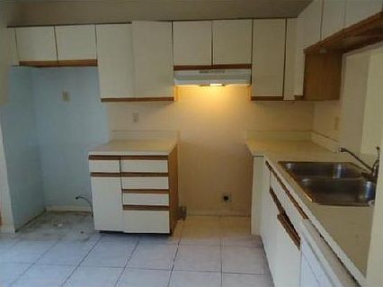 4th image of 9276 NW 49th Pl