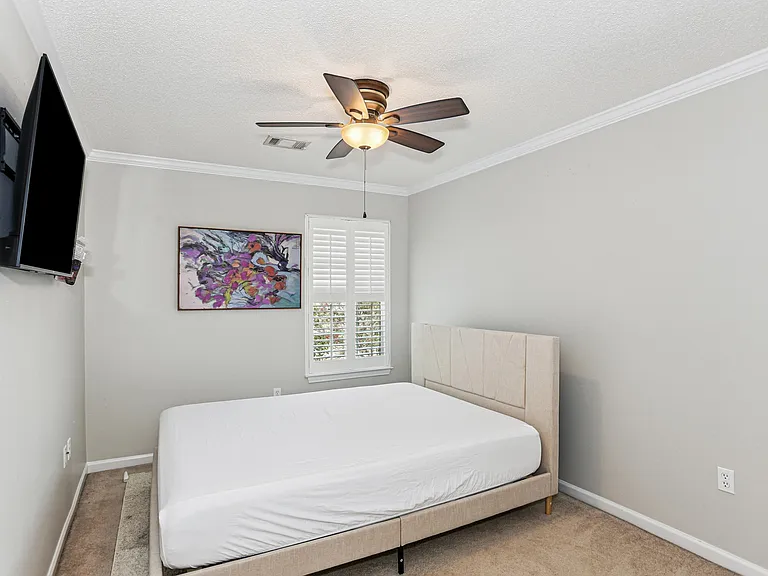 156 Swaying Pine Ct — Photo 5