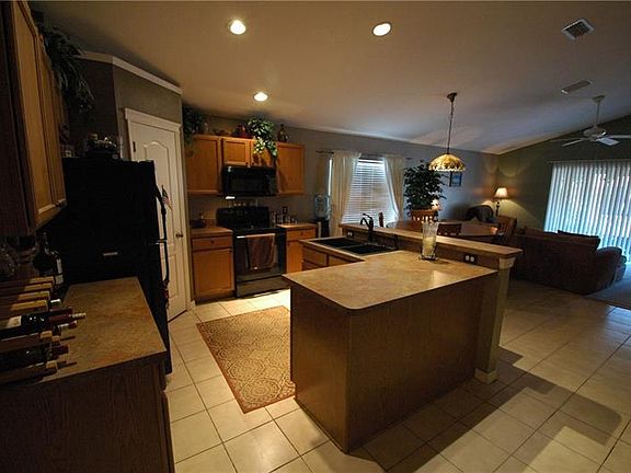 4th image of 7808 Bristol Park Dr