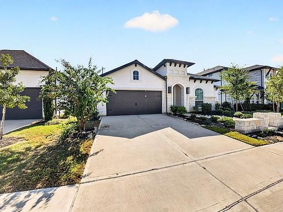 2nd image of 7559 Pemberley Ct