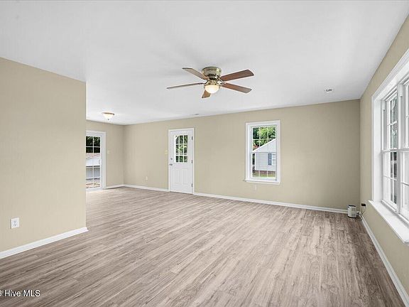 5th image of 204 Wanda Drive