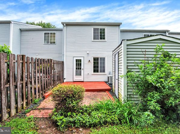 6 Stillwood Cir, Baltimore, MD 21236