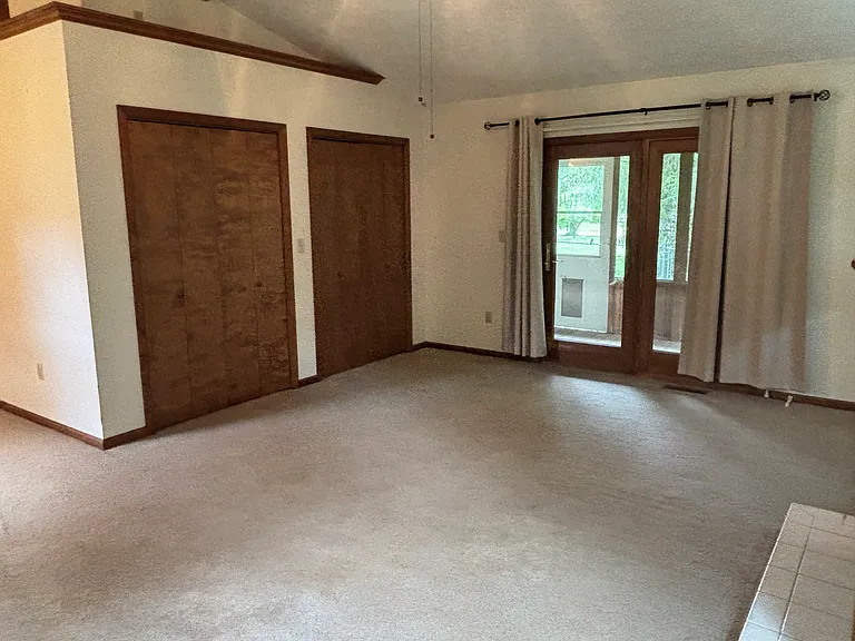 144 Aberdene Ln — Photo 9