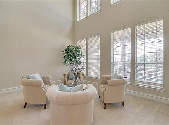 4th image of 4300 Springhill Estates Dr