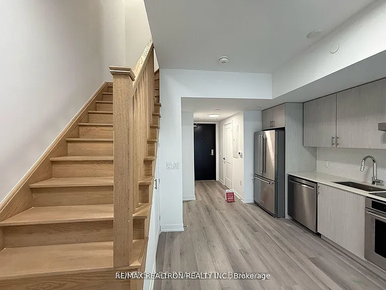 485 Logan Ave #308 — Photo 4