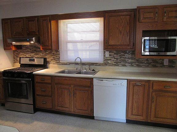 3rd image of 4208 Saint Leonard Ln