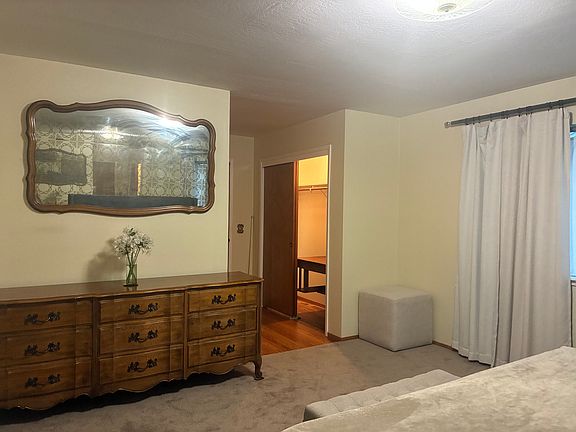 5th image of 840 Foothill Dr