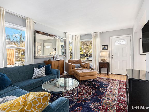 4th image of 2451 Aleda Ave SE