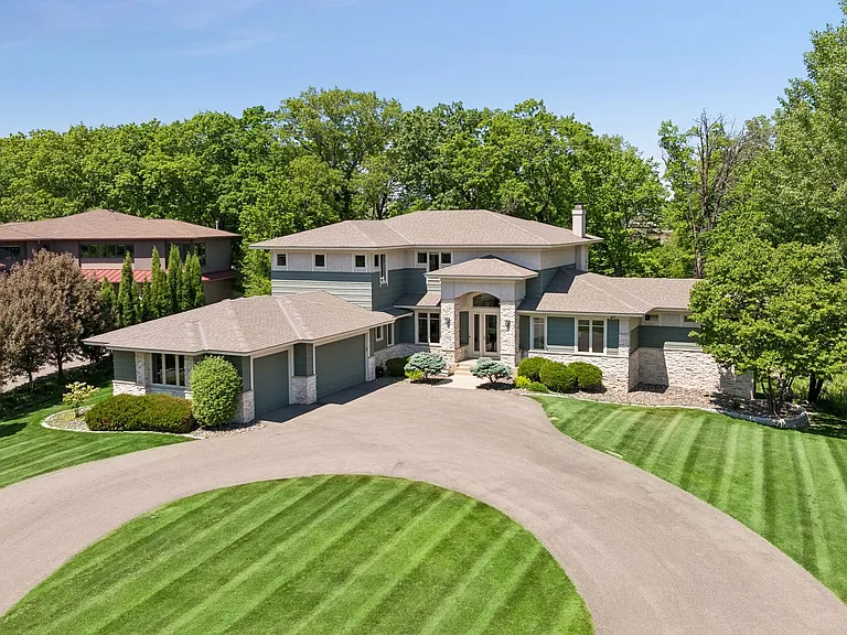 2063 Austrian Pine Ln — Photo 1