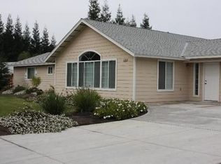 4585 E Alamos Ave, Fresno, CA 93726
