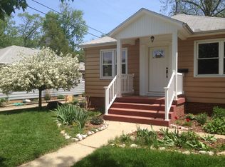908 S New St, Champaign, IL 61820