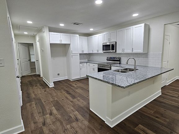4th image of 5734 Kenilwood Dr