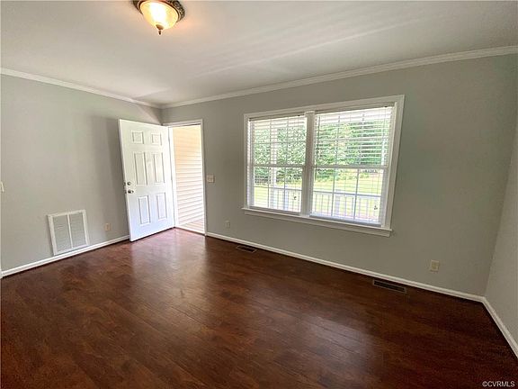 5th image of 11341 Hickory Nut Ct
