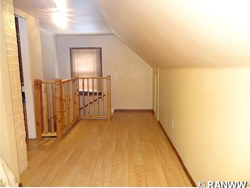 5th image of 215 Armstrong Ave