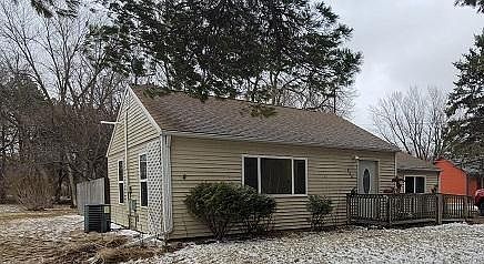1st image of 806 10th St N