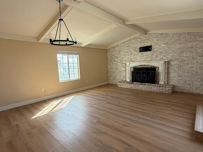 7477 Ullom Dr — Photo 11
