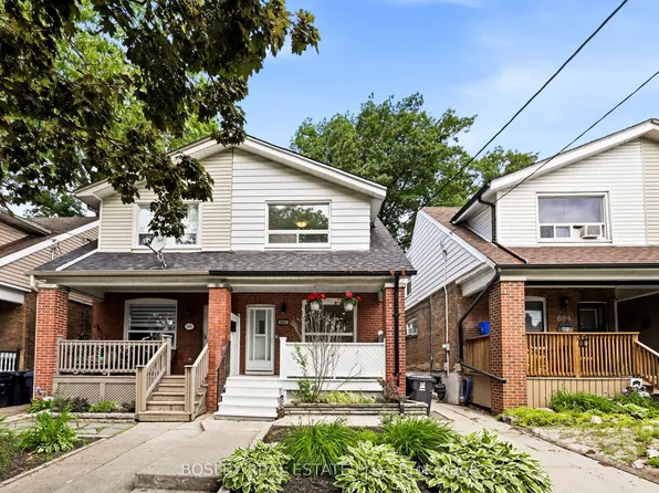 682 Milverton Blvd, Toronto, ON M4C 1X9