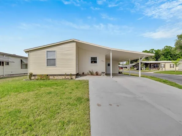 3211 Hidden Lake Dr, Zephyrhills, FL 33543