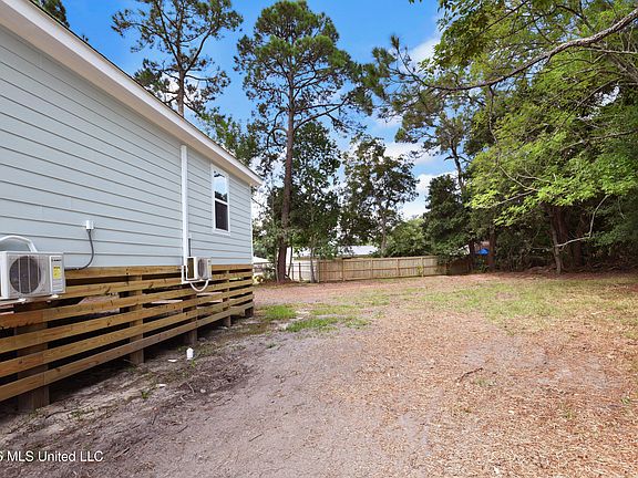 4th image of 4706 W Bel Meade Ave