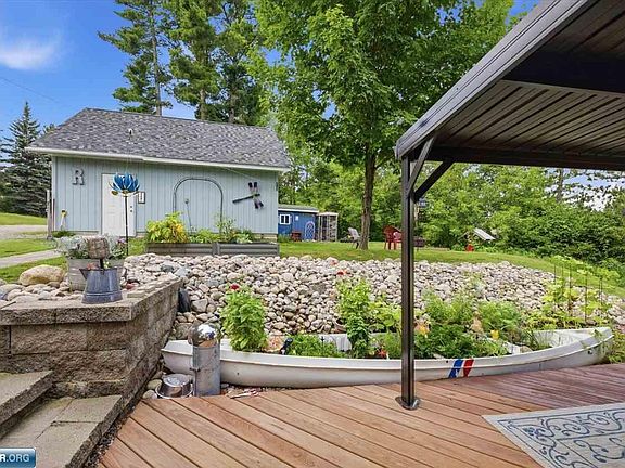 3rd image of 7551 Park Ln