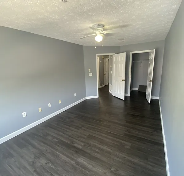 8025 Brookstone Ct — Photo 27