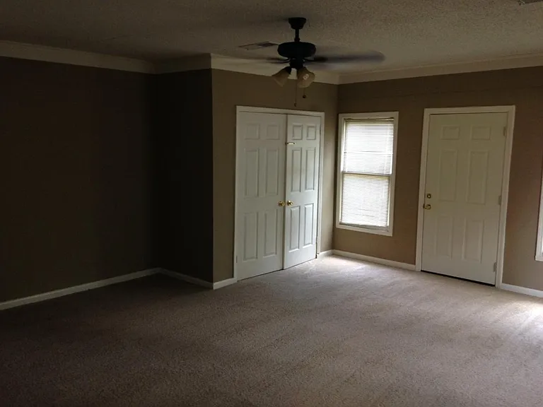 7078 Tulip Trail Dr — Photo 4