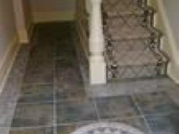 2nd image of 32 Park Ave