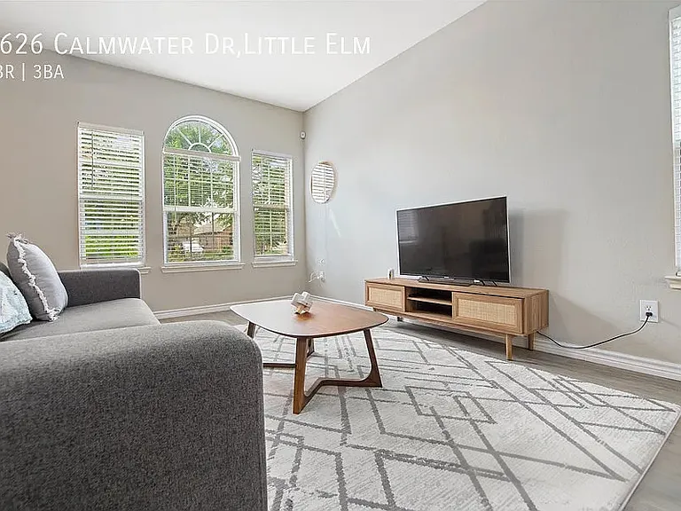 2626 Calmwater Dr — Photo 25