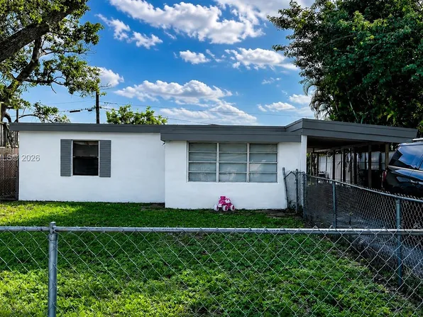 5632 SW 39th St, Hollywood, FL 33023