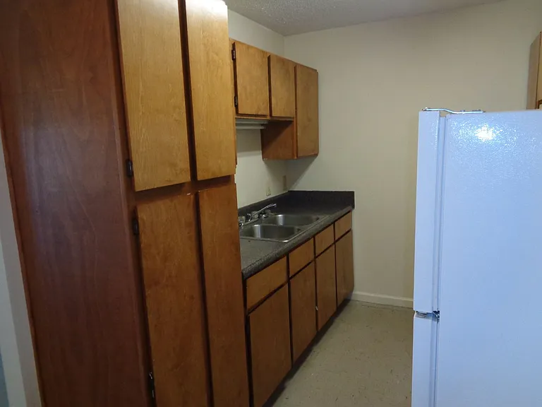 1475 Hadorn Rd — Photo 6