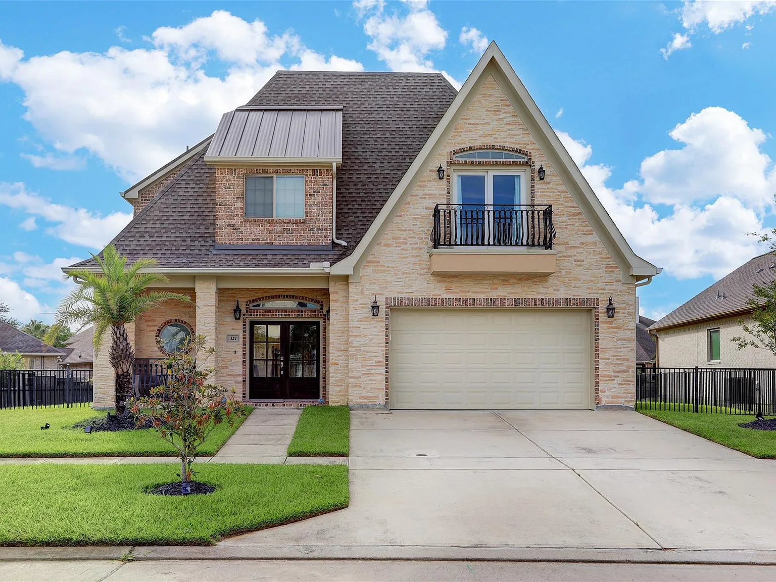 4 bed, 3.5 bath, 2631 sqft, $3,500 — Photo 2