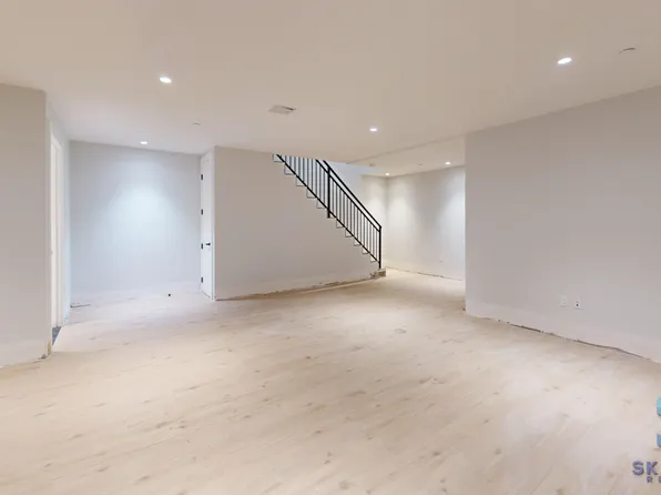 43-25 52nd Street image 20 of 34