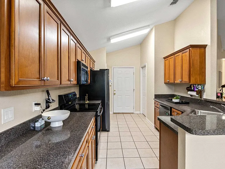3224 Lord Murphy Trl — Photo 6