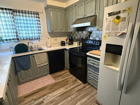 4th image of 312 Spruce Court