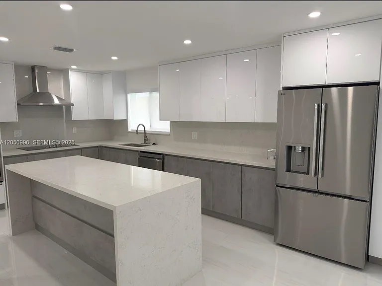 13895 SW 22nd St — Photo 3